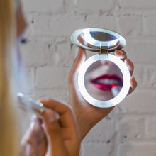 Load image into Gallery viewer, Pearl 3000mAh — Makeup mirror portable charger for iPhone, Samsung, and Android.